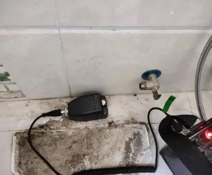顺城屋顶漏水维修公司分享下卫生间漏水的危害及解决方法